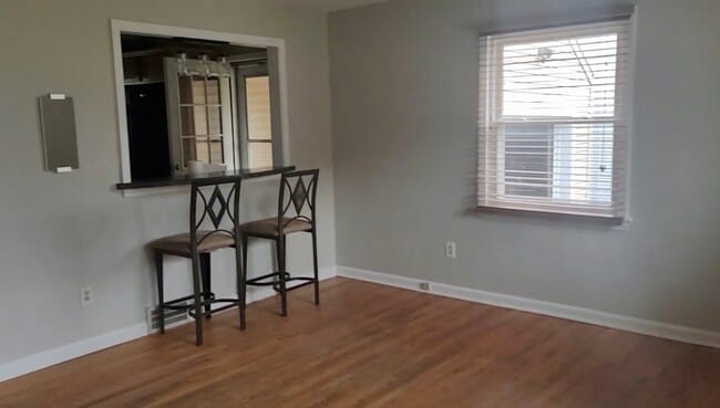 Living room - 35 Grimm Heights Ave
