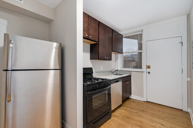 Foto del edificio - 3702 W Cornelia Ave