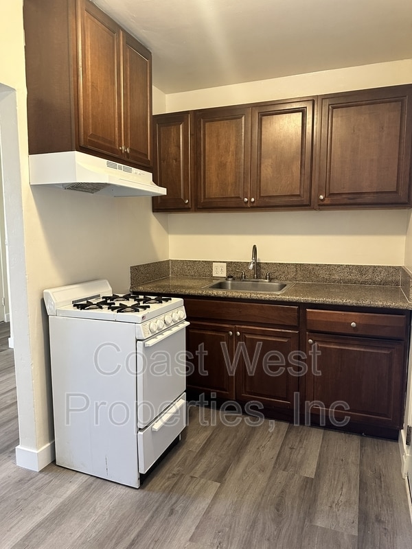 Foto del edificio - 1098 E Madison Ave