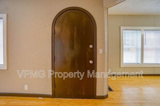 Foto del edificio - 2901 Fruit Valley Rd