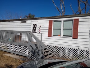 Building Photo - 1017 June Terrace