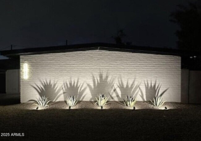 Foto del edificio - 1612 E Gaylon Dr