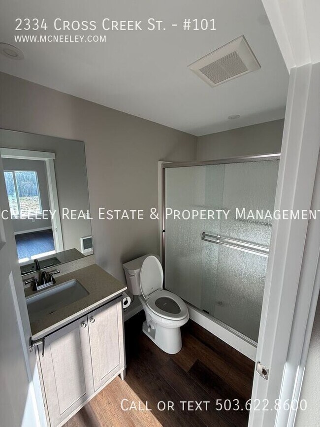 Foto del edificio - 2334 Cross Creek St