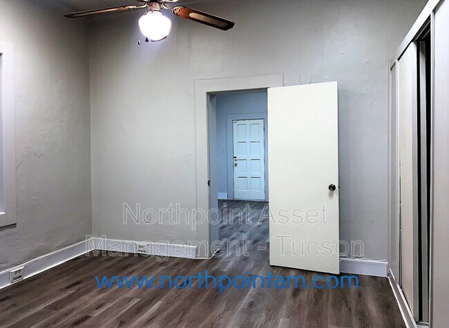 Building Photo - 529 S Main Ave