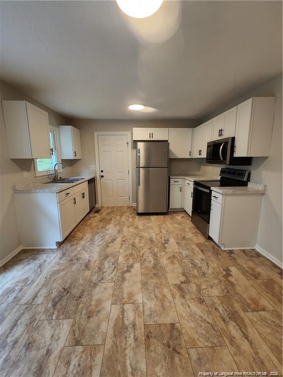 Foto del edificio - 9329 Castle Falls Cir