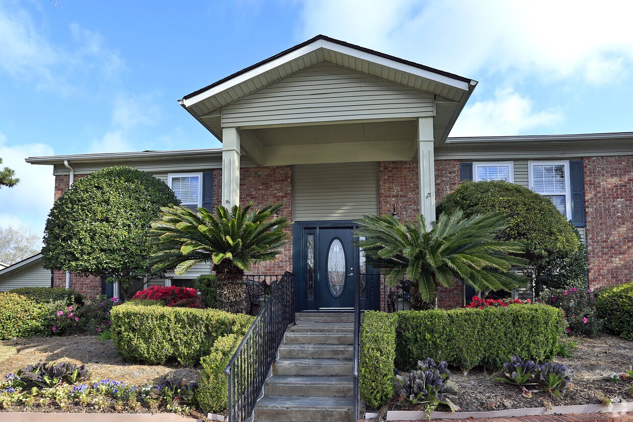 Park Place Apartments at 58205822 Murray Dr Hanahan, SC