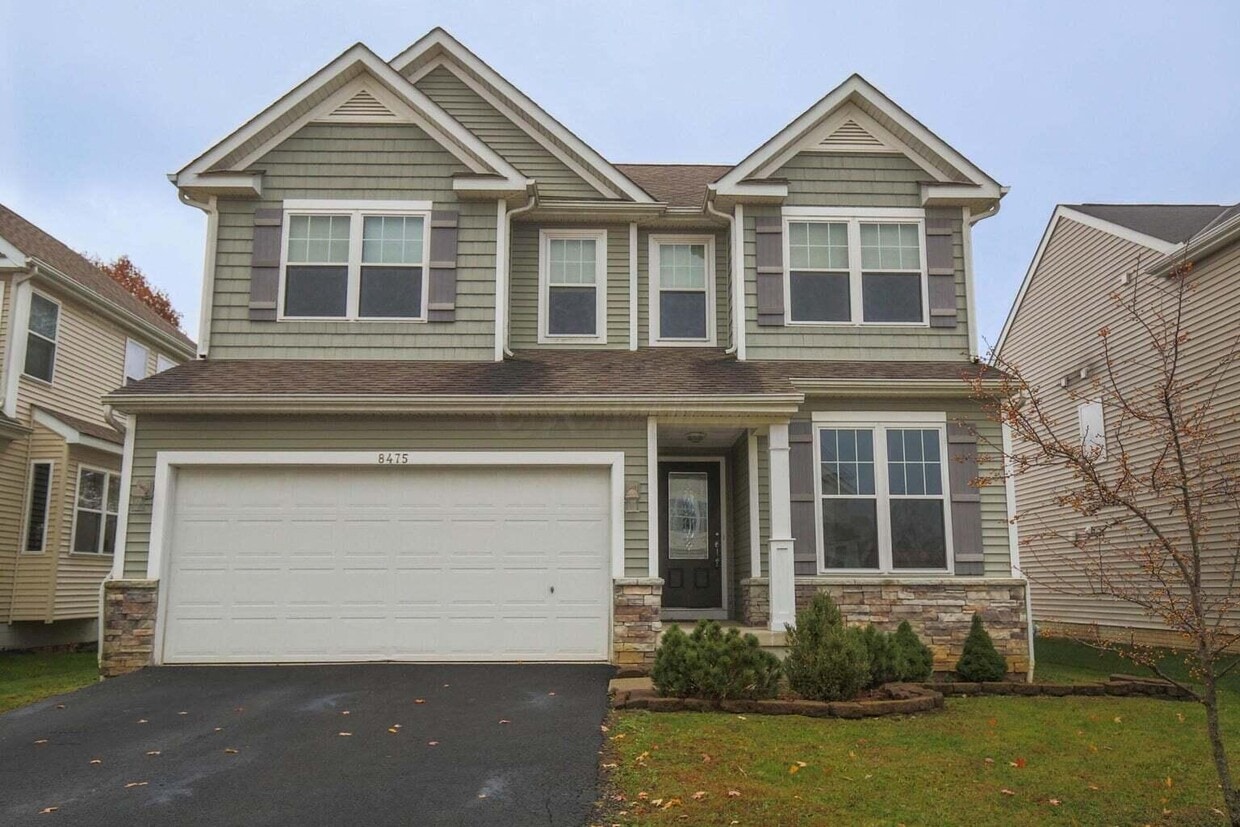 Foto principal - 8475 Haleigh Woods Dr