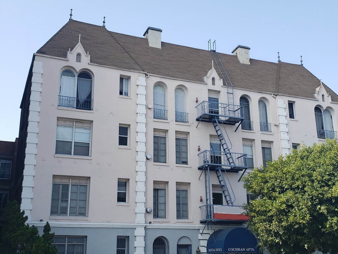 288 Apartments for Rent in Miracle Mile, CA Westside Rentals