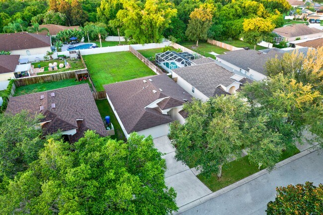 Foto del edificio - 10613 Little Bend Ln