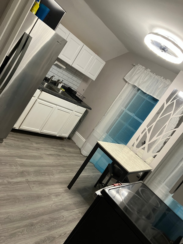 Foto del edificio - 30 Merrick Ave