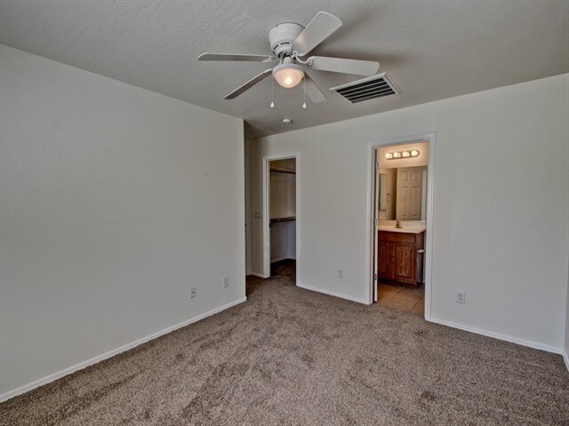 Foto - 1651 W Quick Draw Way