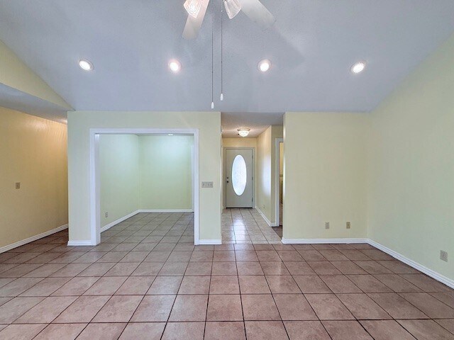Foto del edificio - 703 Windsor Ln