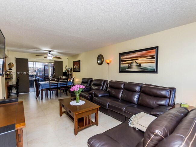Foto del edificio - 12222 SW 51st Pl