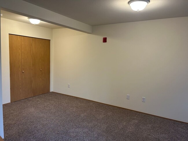 Building Photo - Belleau Woods: Your Home is Waiting!