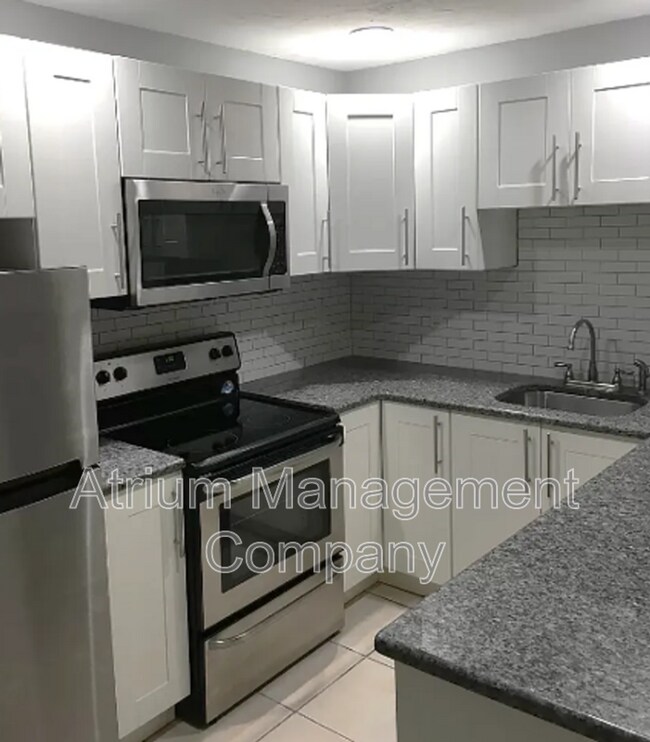 Foto del edificio - 2399 Eastwood Dr