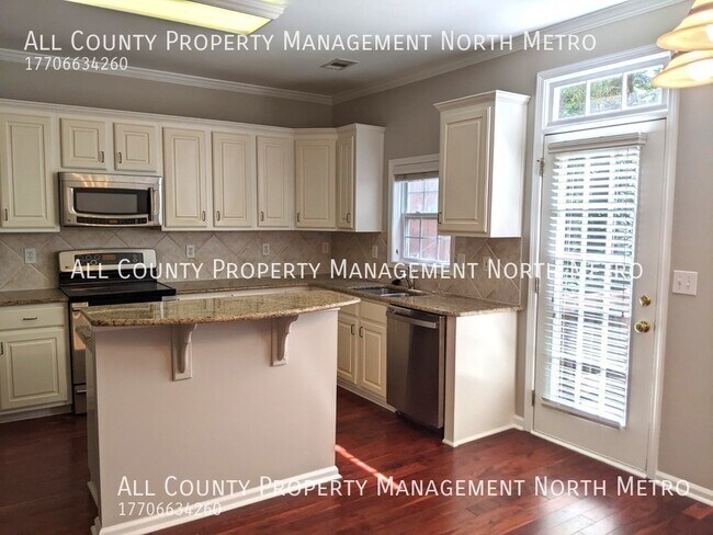 Building Photo - Sought after Heritage at Roswell Subdivision