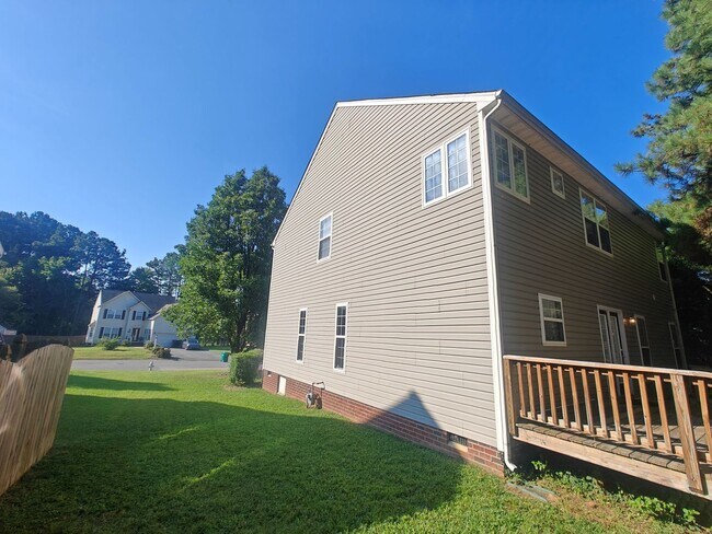 Foto del edificio - 2625 Piney Ridge Dr