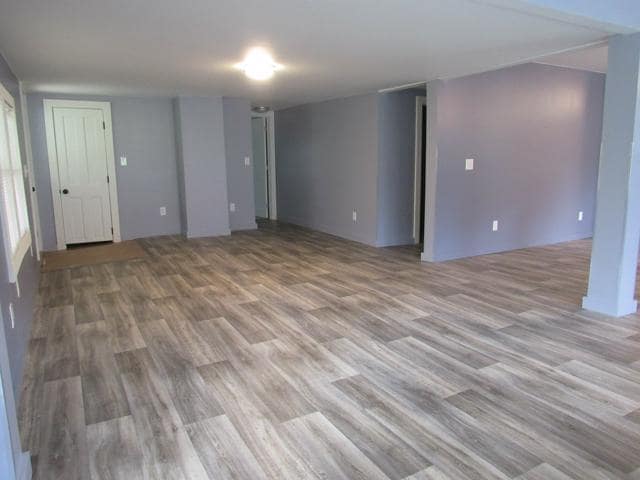 Foto del edificio - $1,600 - 2 Bed / 1.5 Bath House on Caney Fork with Stunning Landscaped Gardens