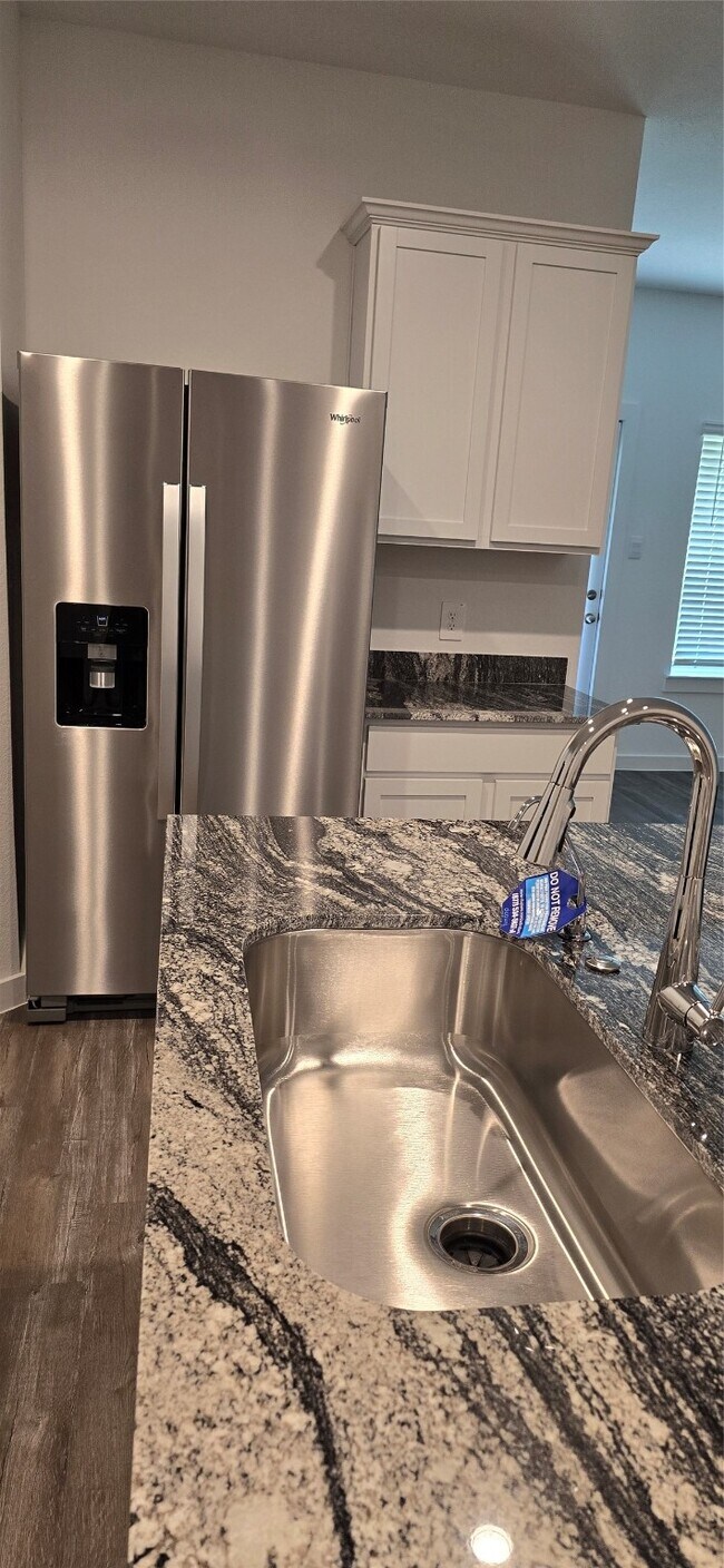 Building Photo - 1114 Toledo Bend Pass