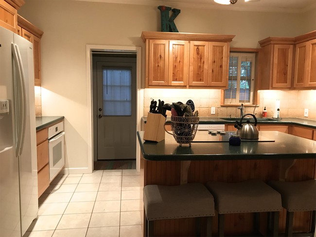 Foto del edificio - 1307 Kenwood Dr