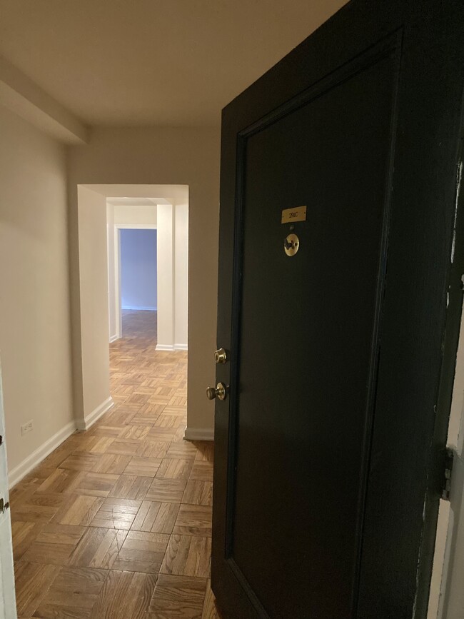 Foto del edificio - 2826 Thornhill Rd