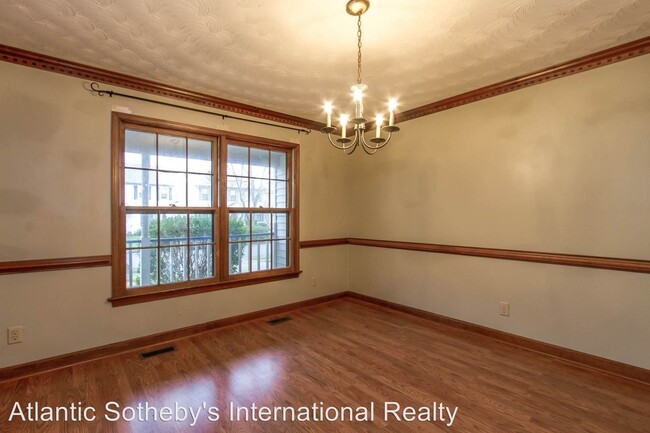 Building Photo - 4 br, 2.5 bath House - 4813 Boxford Road
