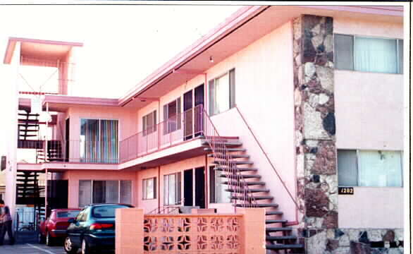 Building Photo - 1202 Carrison St