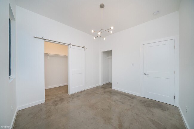 Building Photo - 2 br, 1 bath House - 139 North Dillon Street