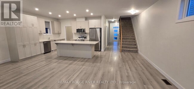 Building Photo - 46 Erie court