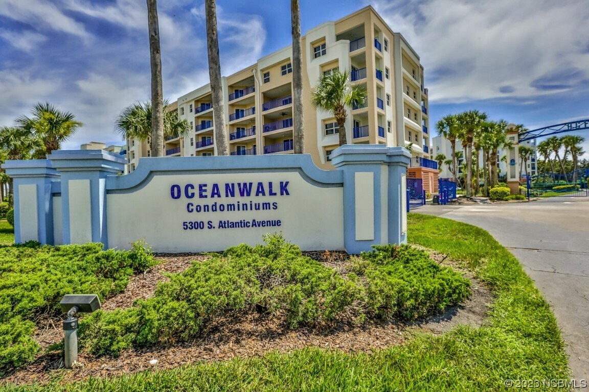 Foto principal - 5300 S Atlantic Ave