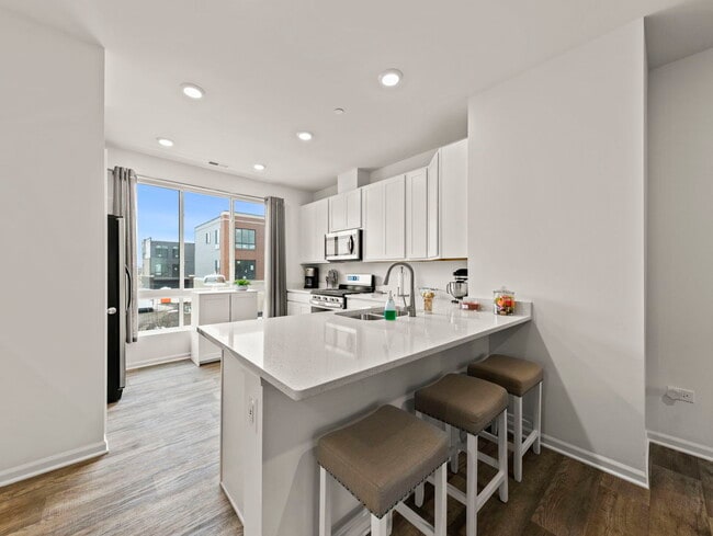 Building Photo - 1294 Catalina Ct.