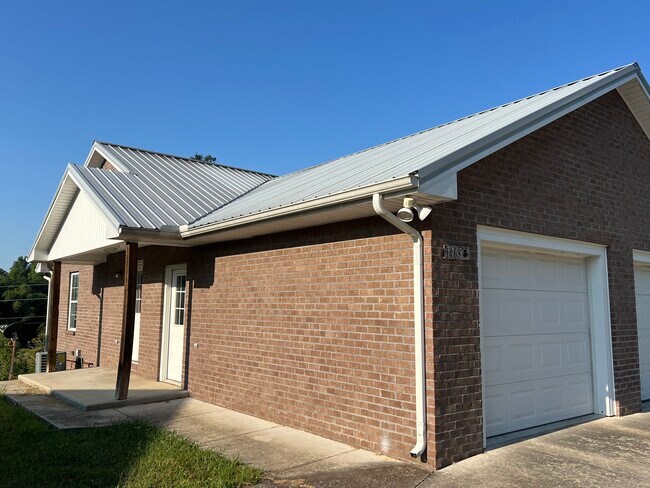 Foto del edificio - 1465 Paran Rd