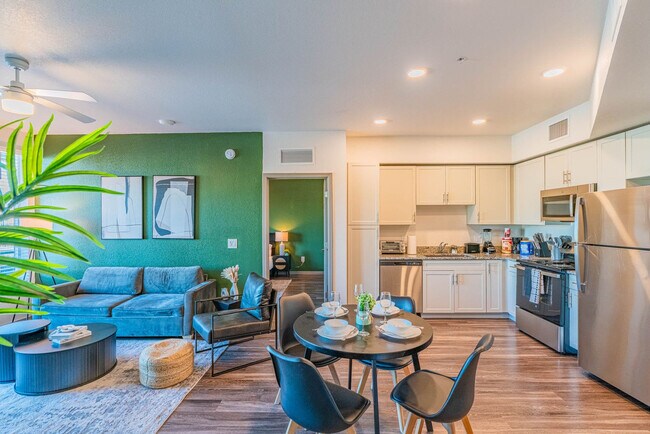 Foto del edificio - 9600 W Georgia Ave