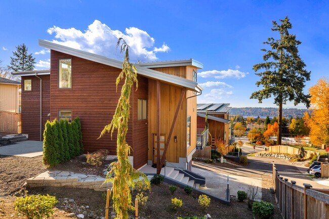 Foto del edificio - Gorgeous High End 4 Bedroom 4 Bath Newport