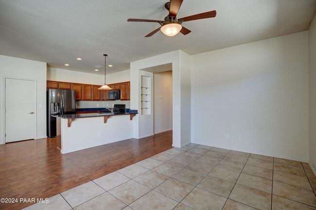 Foto del edificio - 1161 Hobble Strap Ln