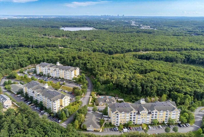 Foto del edificio - Lynnfield Commons - OLD