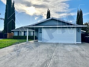 Building Photo - 2331 Shropshire Ct