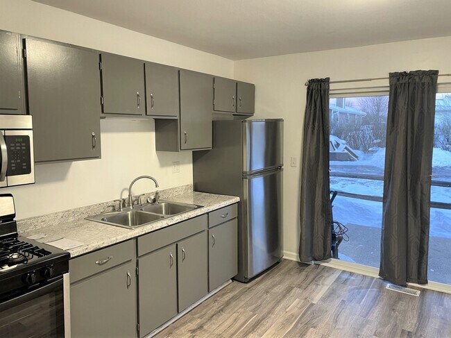 Building Photo - 1201 9th St
