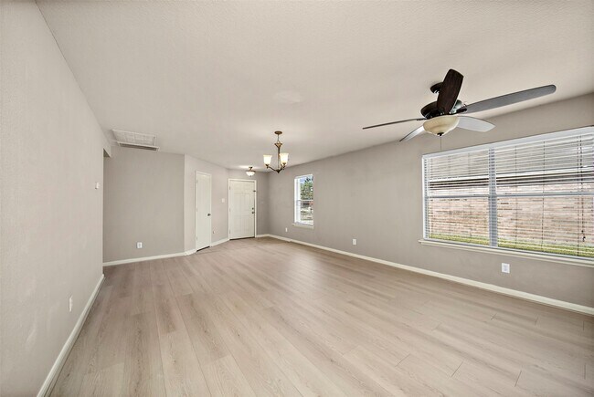 Foto del edificio - 3822 Clobourne Crossing Ln