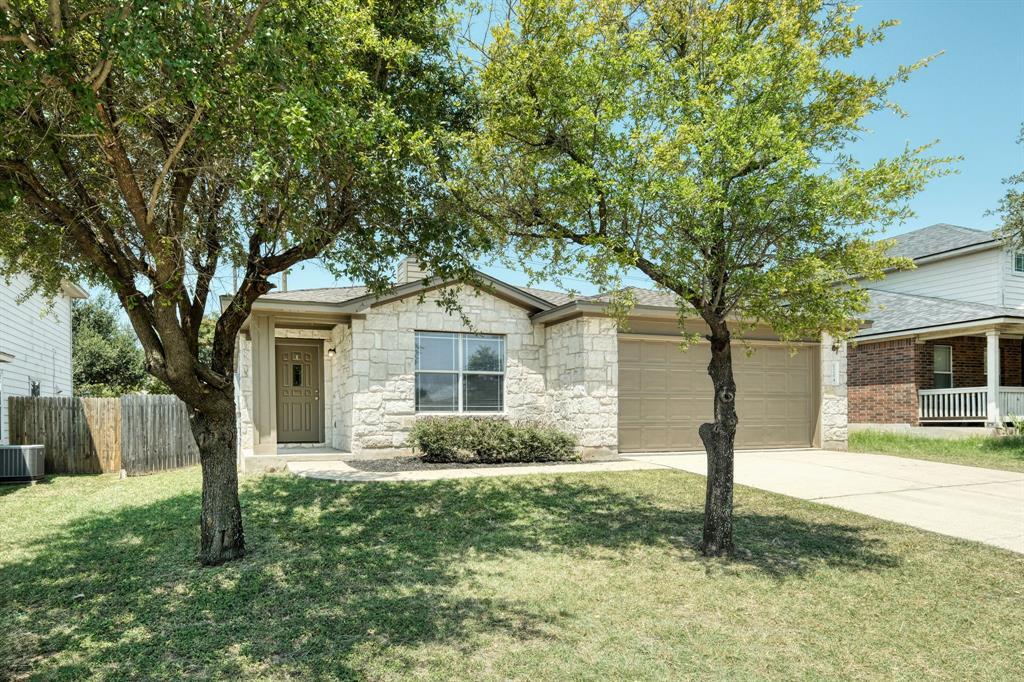 Foto principal - 1204 Kenneys Way