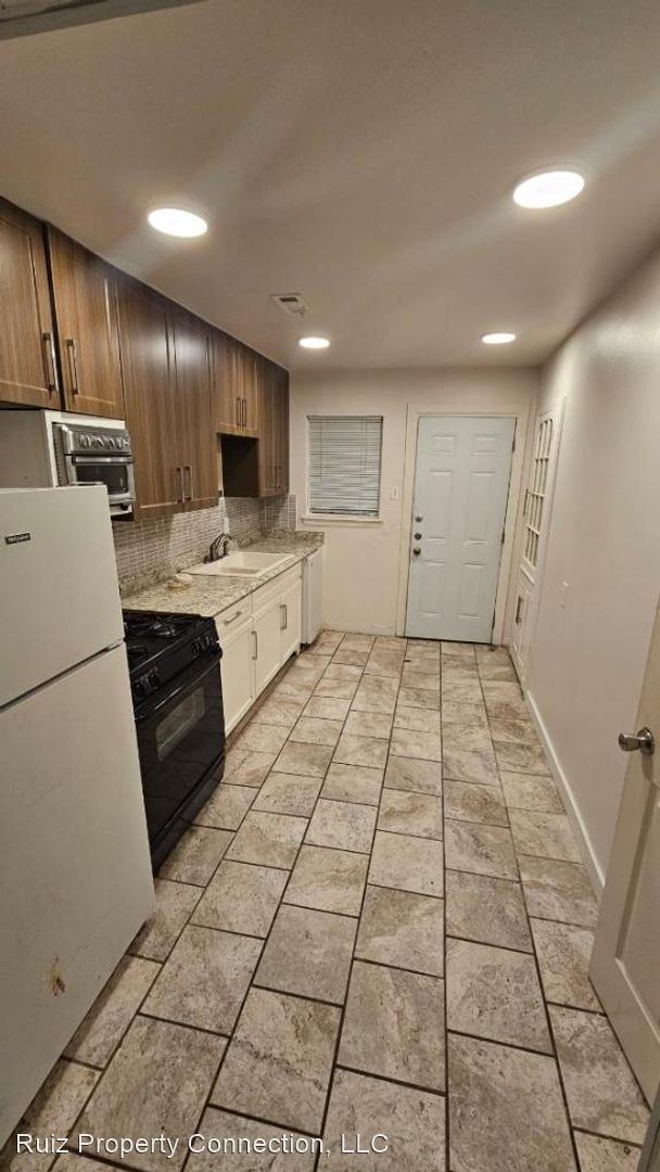 Building Photo - 3 br, 2 bath House - 508 Overhill Dr