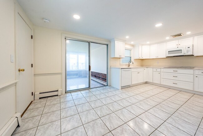 Building Photo - 62 Silverleaf Ln