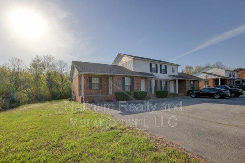 820 Golf View Pl Unit A, Clarksville, TN 37043 Condo for Rent in Clarksville, TN