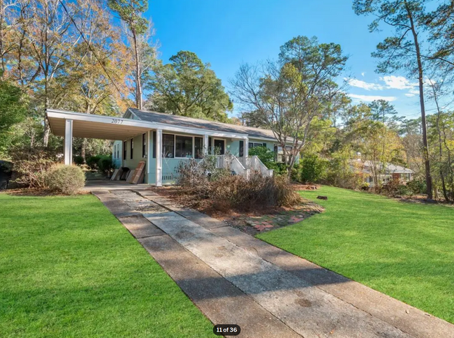 Building Photo - 2077 Hollywood Dr