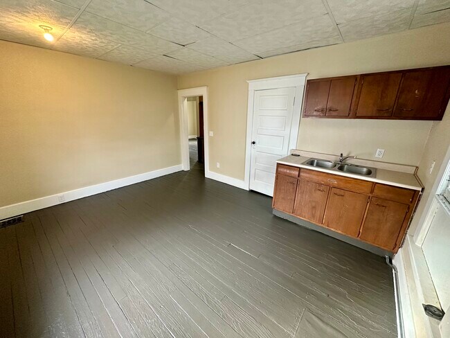 Foto del edificio - 735 Fountain Sq