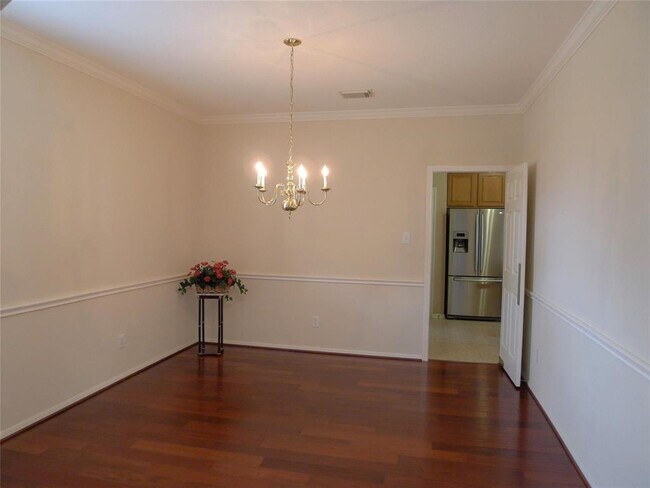 Building Photo - 22610 Cascade Springs Dr
