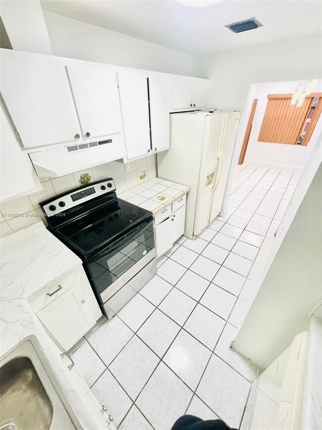 Foto del edificio - 1475 SW 122nd Ave