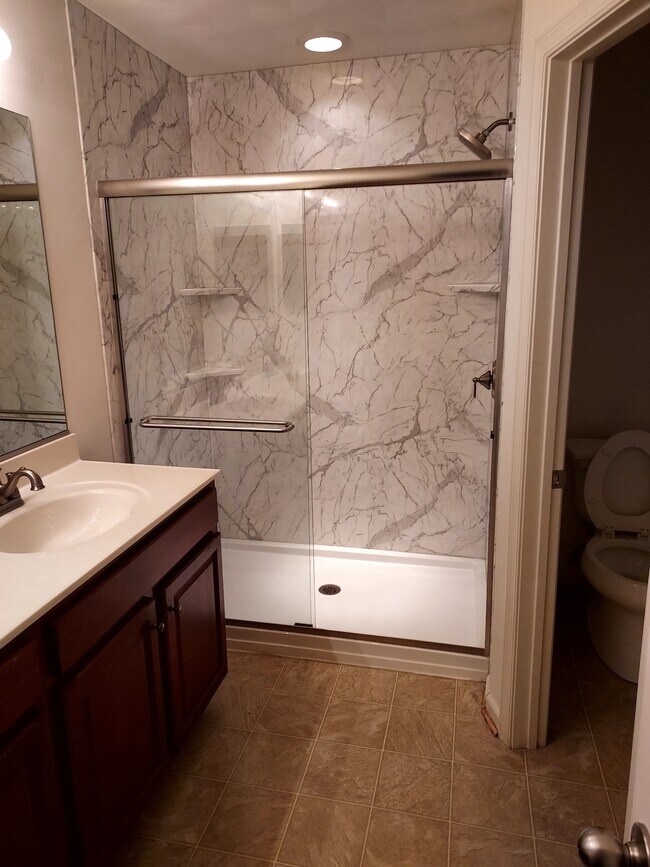 Foto del edificio - 2415 Prince Andrew Ct