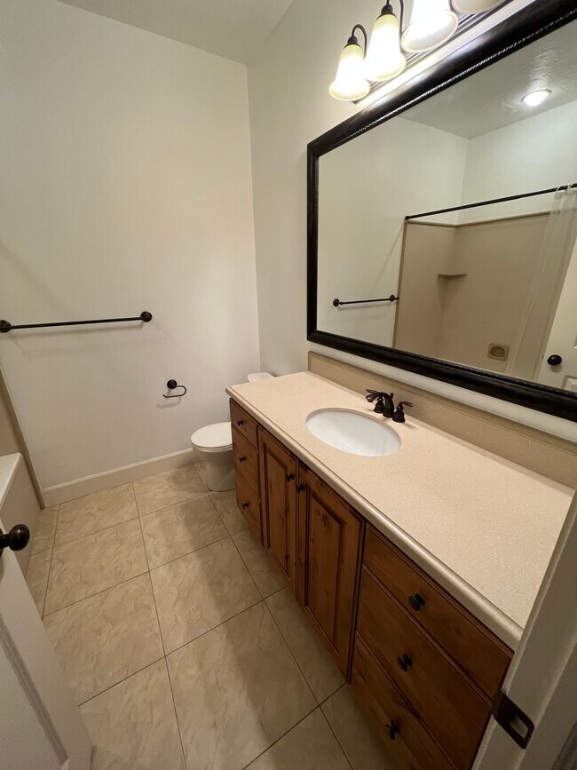 Foto del edificio - 949 N 920 W