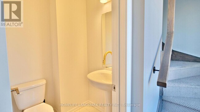 Photo du bâtiment - 225 Birmingham St